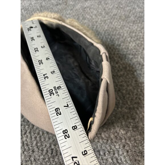 Vintage 1950s Ladies Hat M.E. Cain Hannigan Brockton Mass Fur Front Winter - Picture 7 of 8